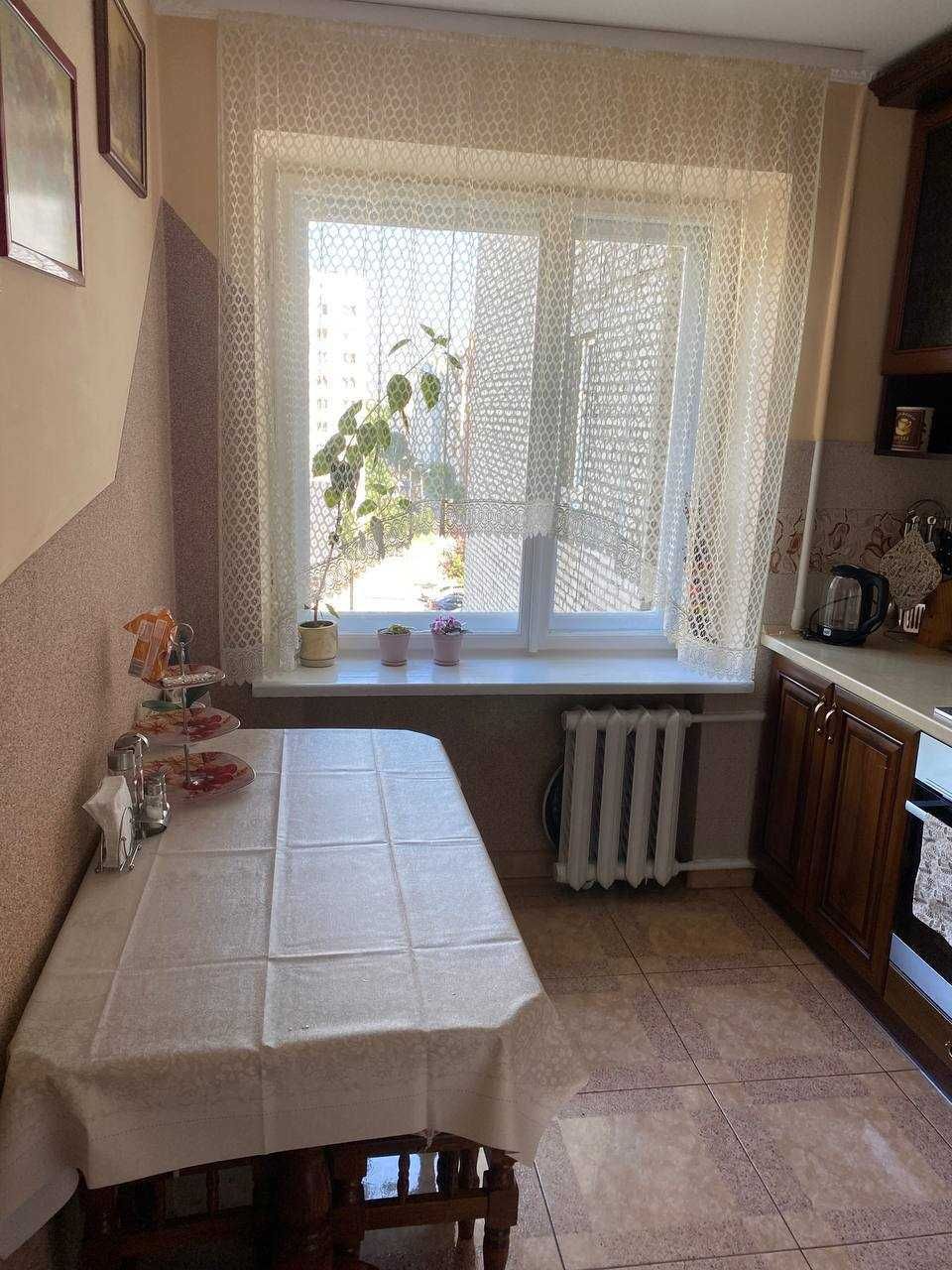 Здається в оренду 2-к квартира на вулиці Стрийська