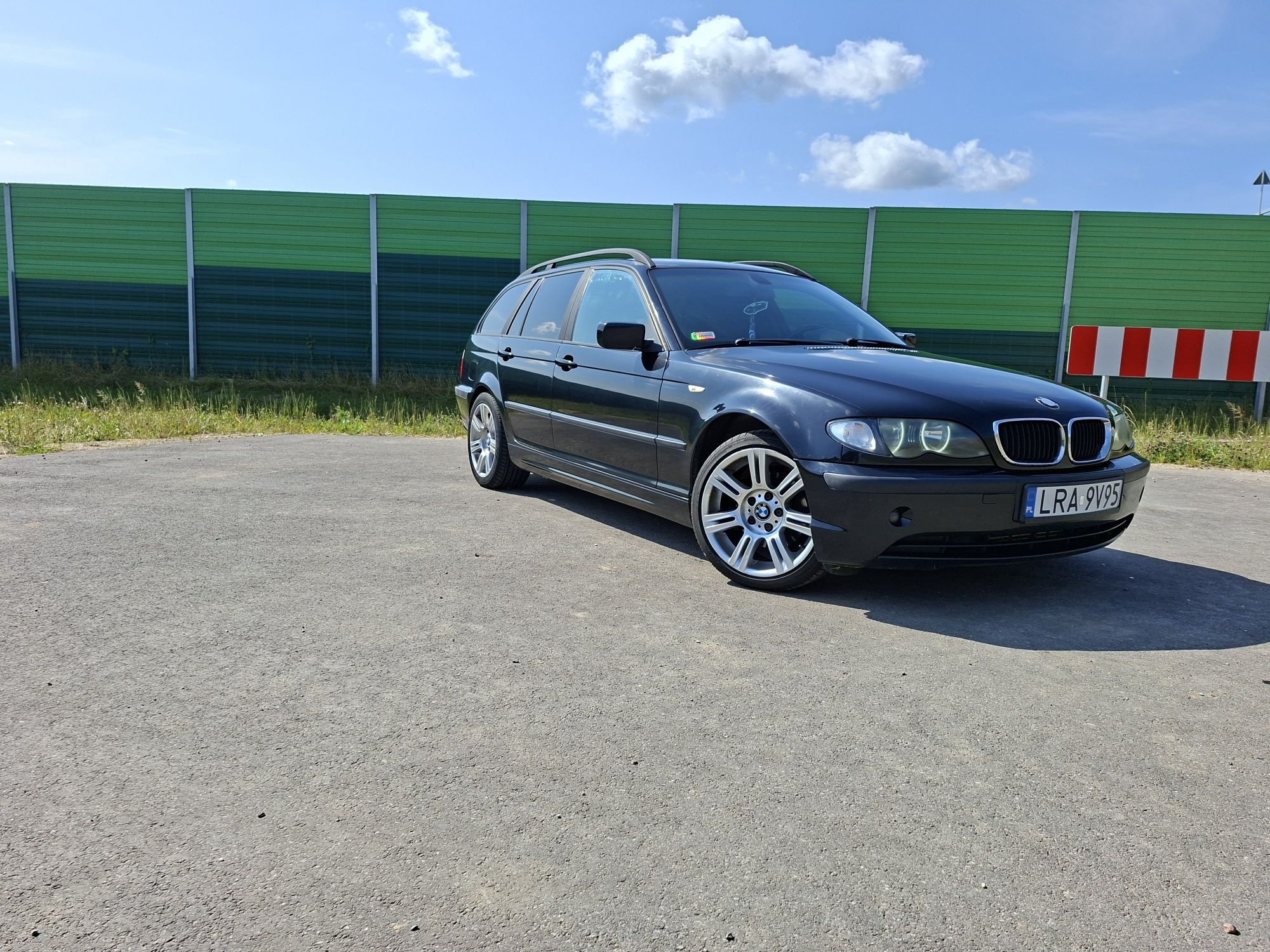 Sprzedam zadbane e46 2.0d 150 koni