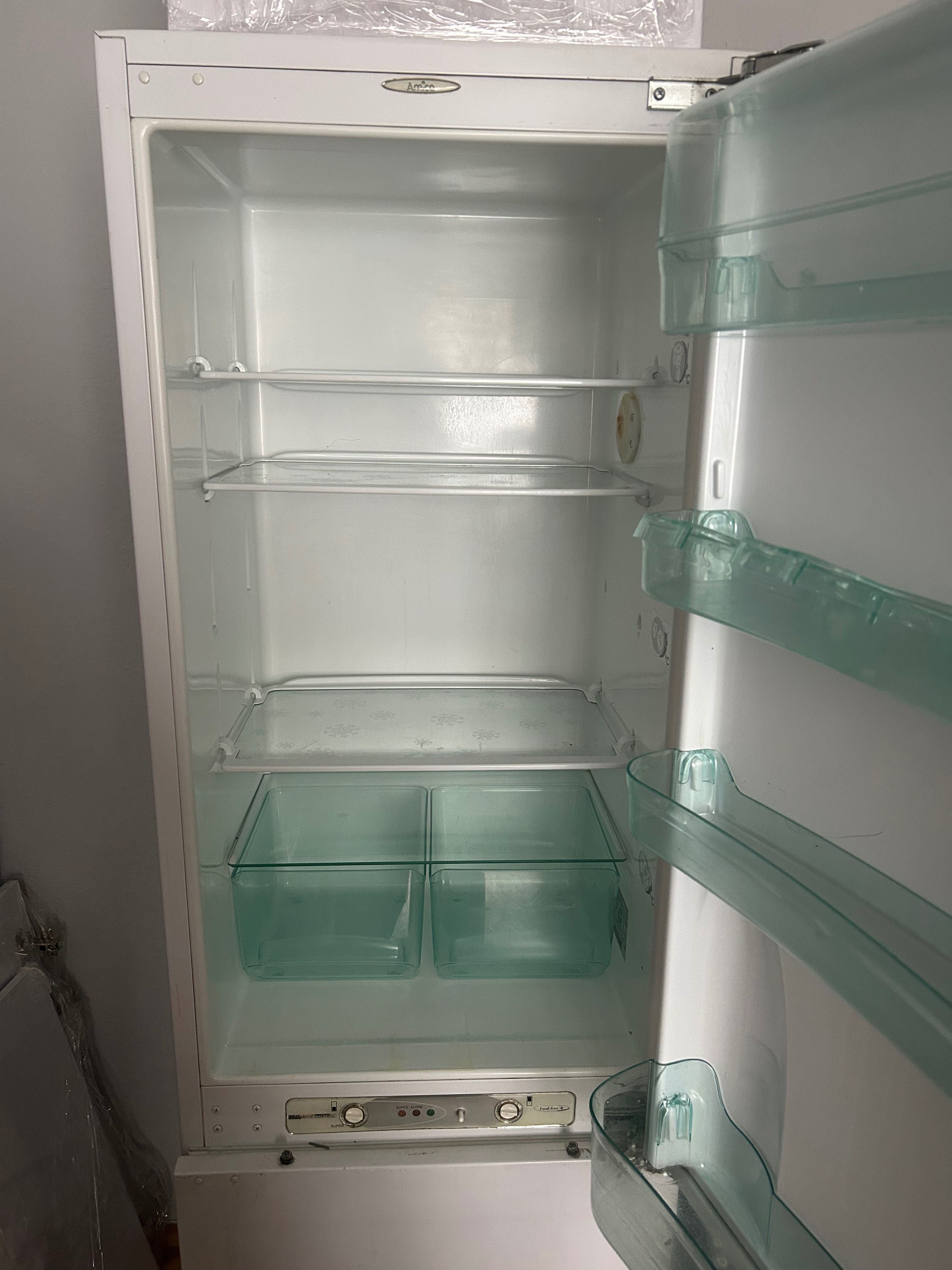 Lodówka do zabudowy AMICA