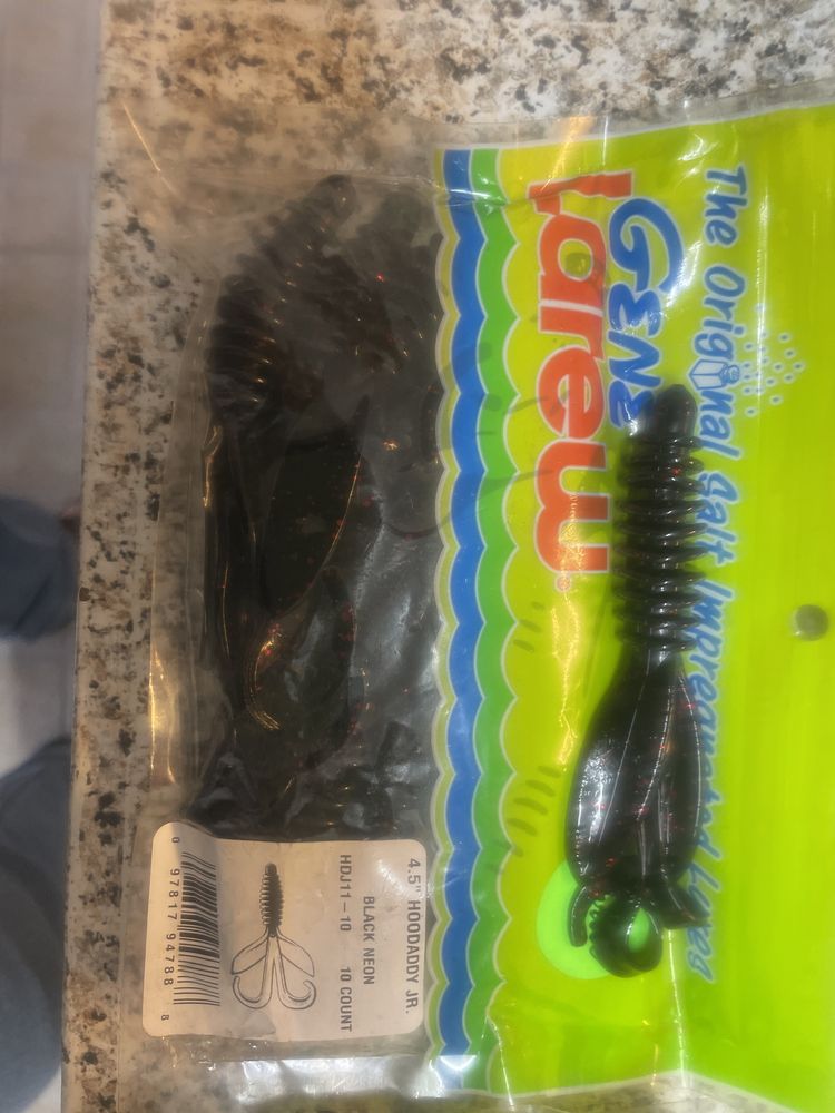 Amostras de pesca marca GENE LAREW