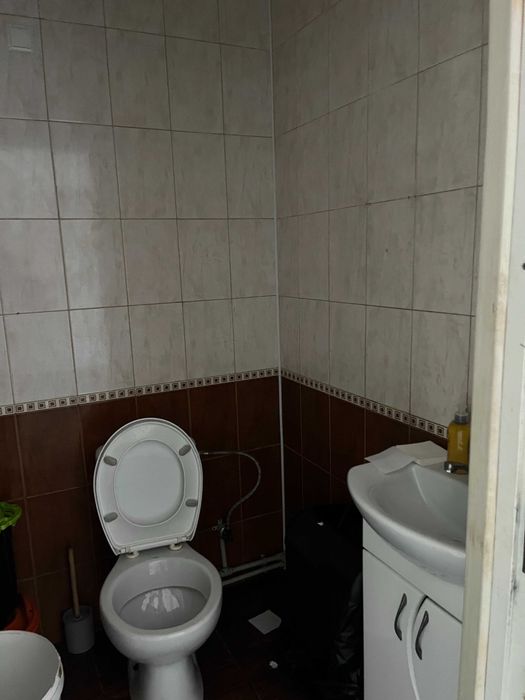 Оренда приміщення центр Яремче 60 м2 вільного призначення