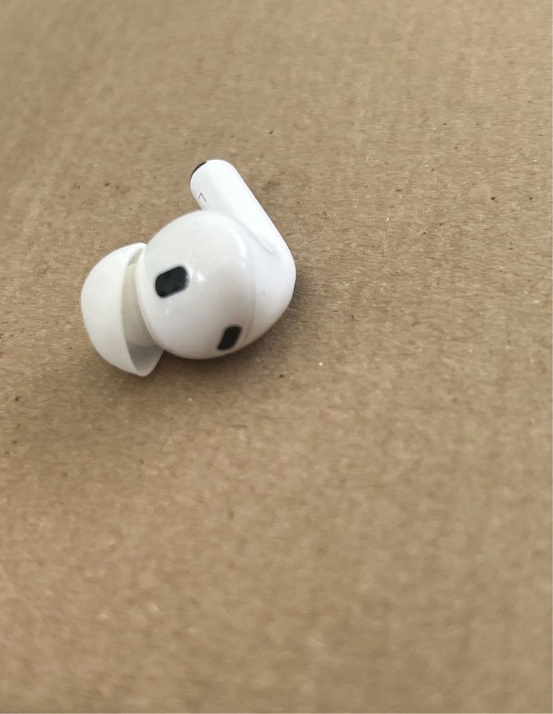 Новый левый наушник Airpods Pro 2 A3048