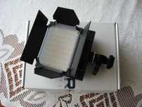 Lampa nakamerowa Akurat A1