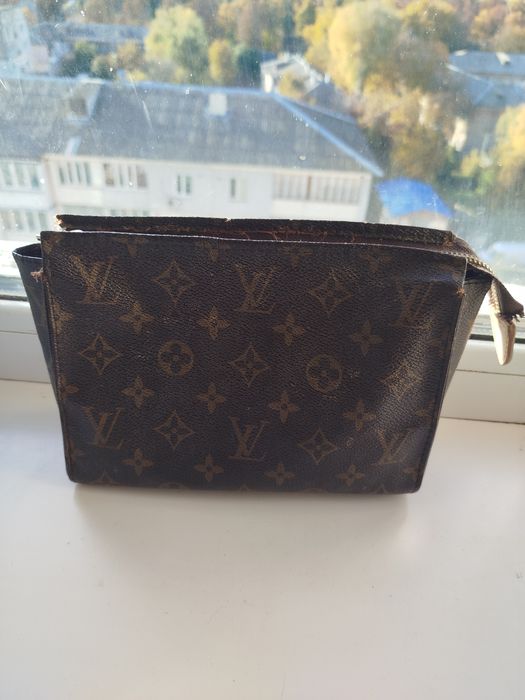 Косметичка Loui Vuitton