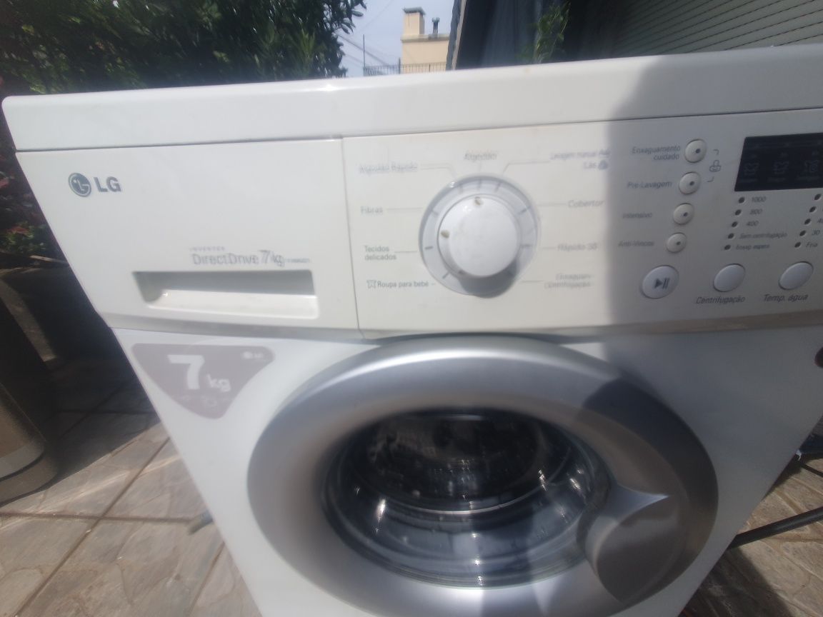 Máquina lavar roupa LG direct drive 7kg