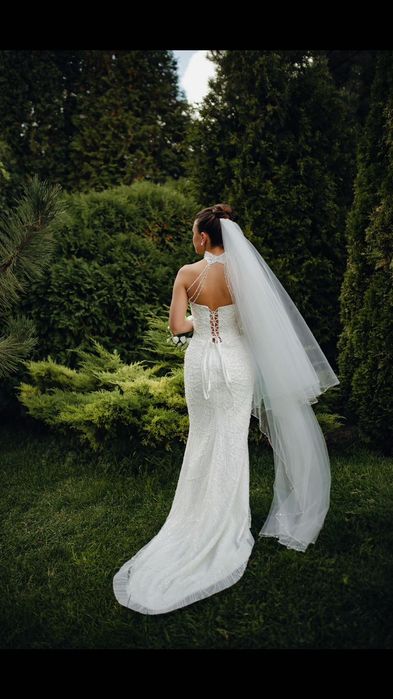 Продам весільну сукню