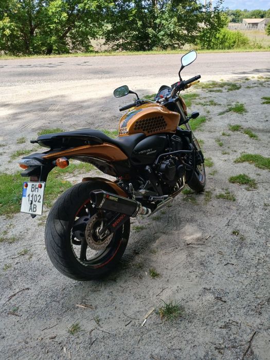 Honda hornet cbf