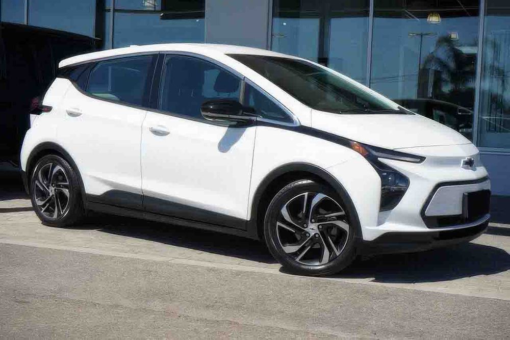 Chevrolet Bolt EV 2LT      2023