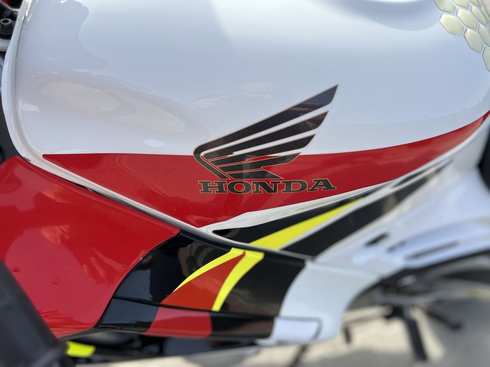 Продам Honda cbr600f