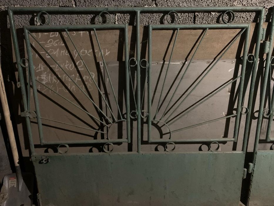 Брама металева і калітка
