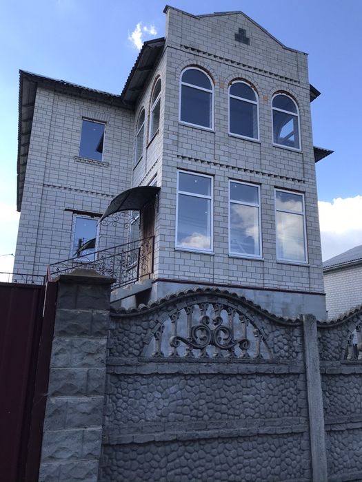 Продам новий будинок в с. Скибин, Броварського району