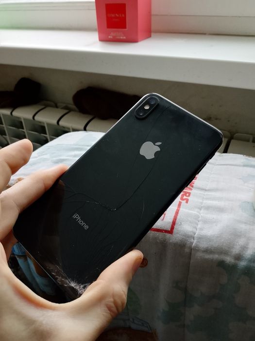 Продам свой iphone xs max 64gb