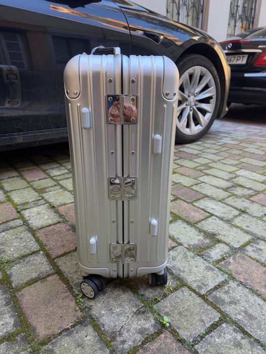 Rimowa cabin чемодан  / з коричневими шкіряними ручками/валiза