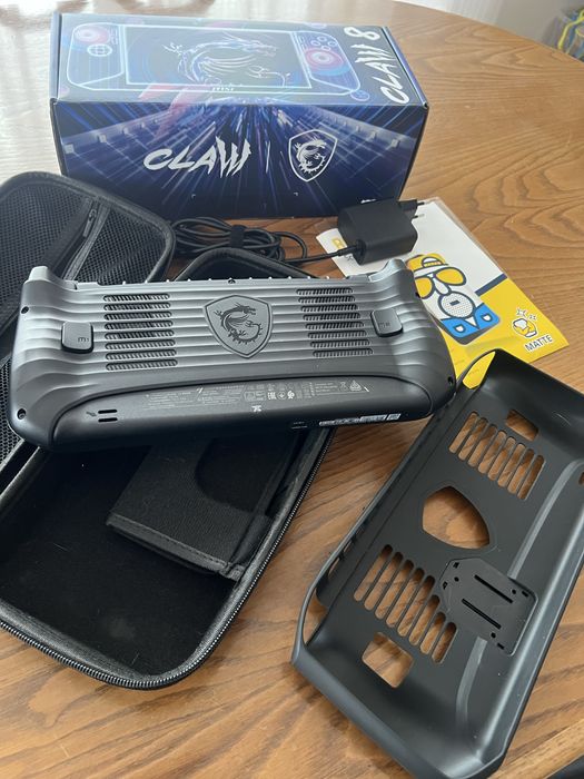 MSI claw 8 AI - melhor consola portatil do mercado