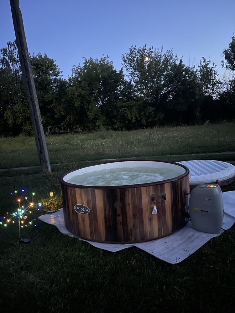 Dmuchane SPA Lay-Z Helsinki 7 osobowe