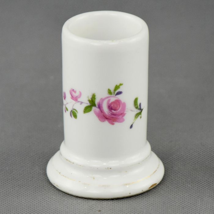 Paliteiro em porcelana, Vista Alegre em forma de canudo