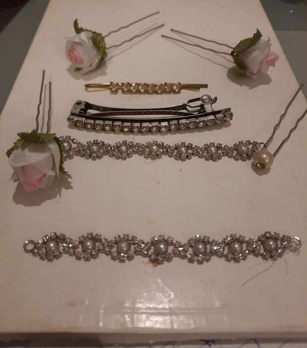 Заколки для волосся. Весільне. Святкове. З камінцями.