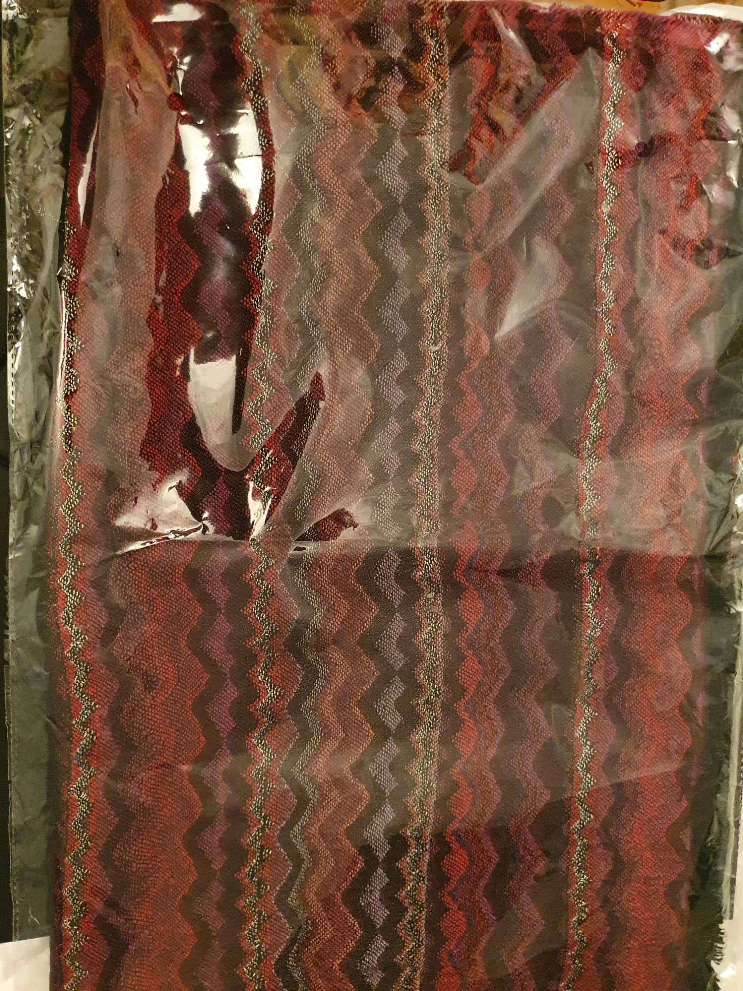 Szal z frędzlami wyrafinowanie eleganckie boho;wym.188cm/53cm,Nowy