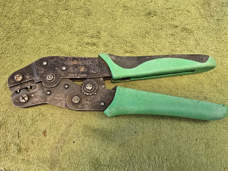 ABIKO DKB0360 zaciskarka do końcówek nieizolowanych.