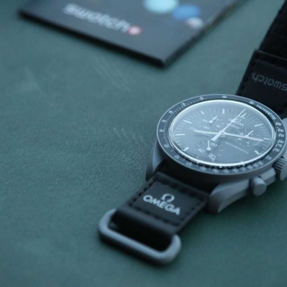 Omega x Swatch SO33M100 Moon – Nocny Blask i Innowacje