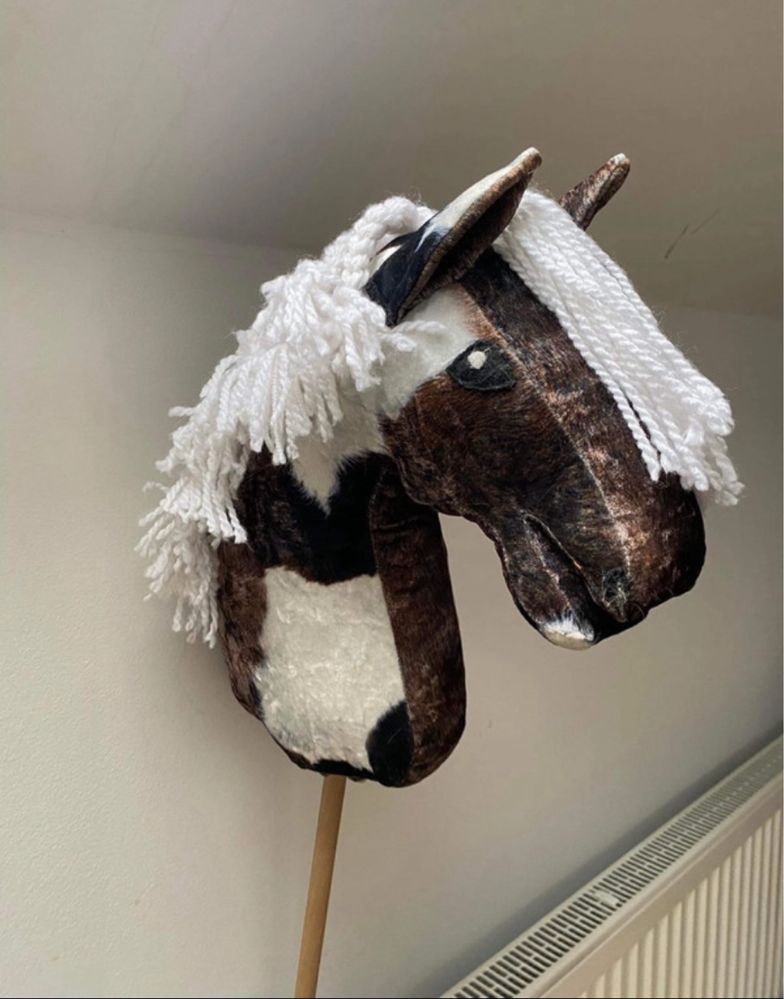 Piękny, srokaty konik  Hobby Horse