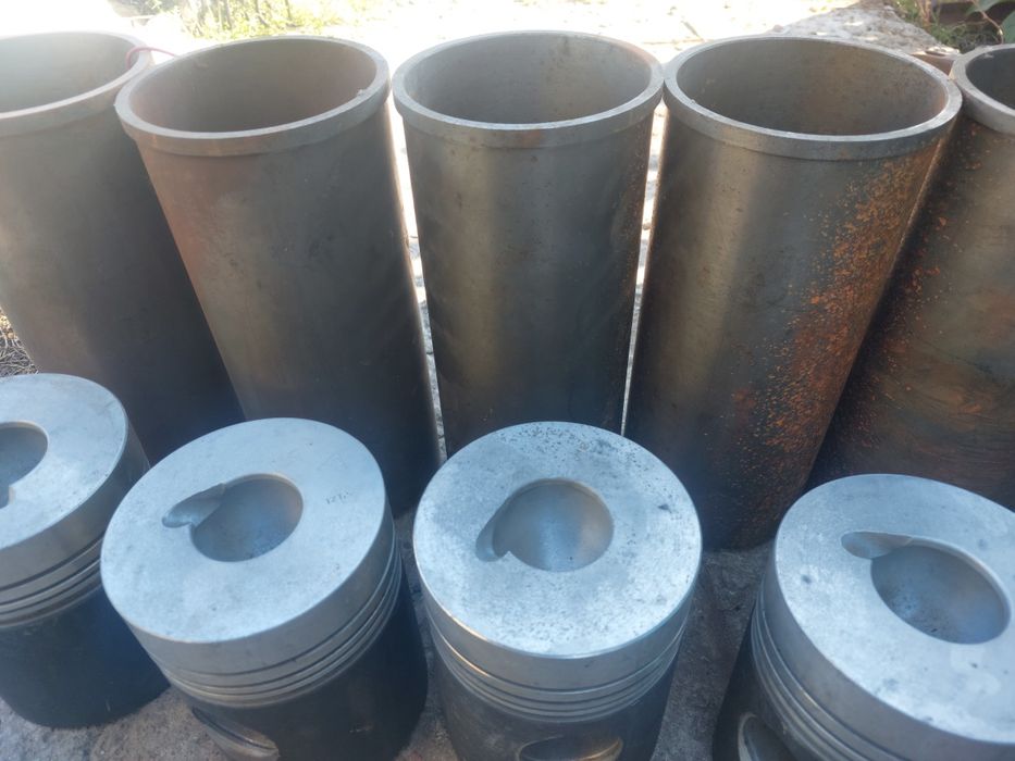 Продам  гильзу на автобус Икарус.