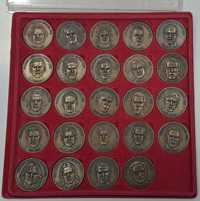 Colecção de 24 Medalhas Futebol Mundial 2002