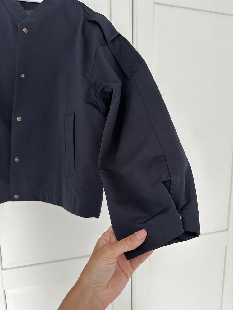 Granatowa kurtka bomber Massimo Dutti