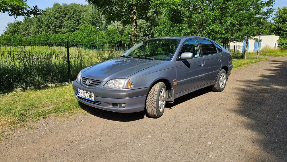 Toyota Avensis 2.0 VVT-i 150KM 2002, Sol