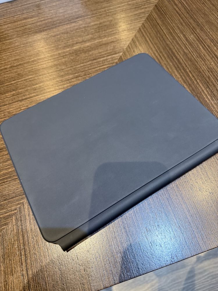 Klawiatura Magic Keyboard do iPad Pro 1, 2, 3 i 4 gen plus etui Spigen