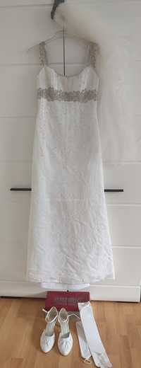 Śliczna biała suknia ślubna Demetrios + dodatki