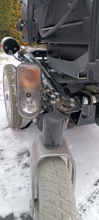 Wózek inwalidzki Elektryczny Invacare Bora