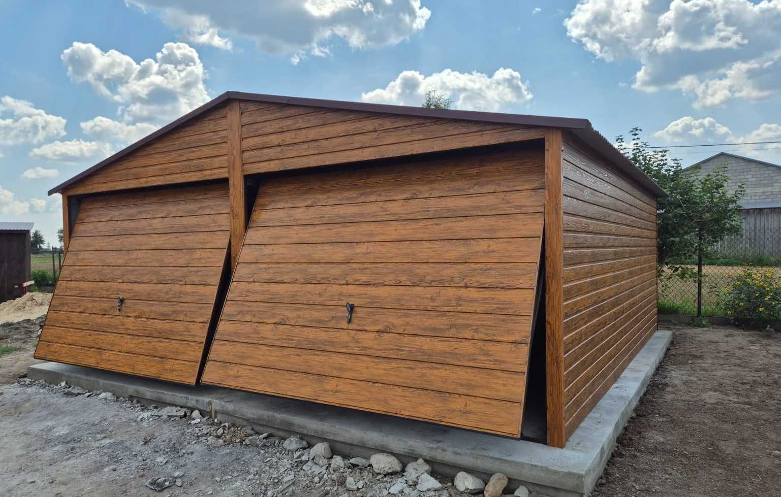Garaż blaszany 6x6 blaszak DREWNOPODOBNY DACH DWUSPADOWY