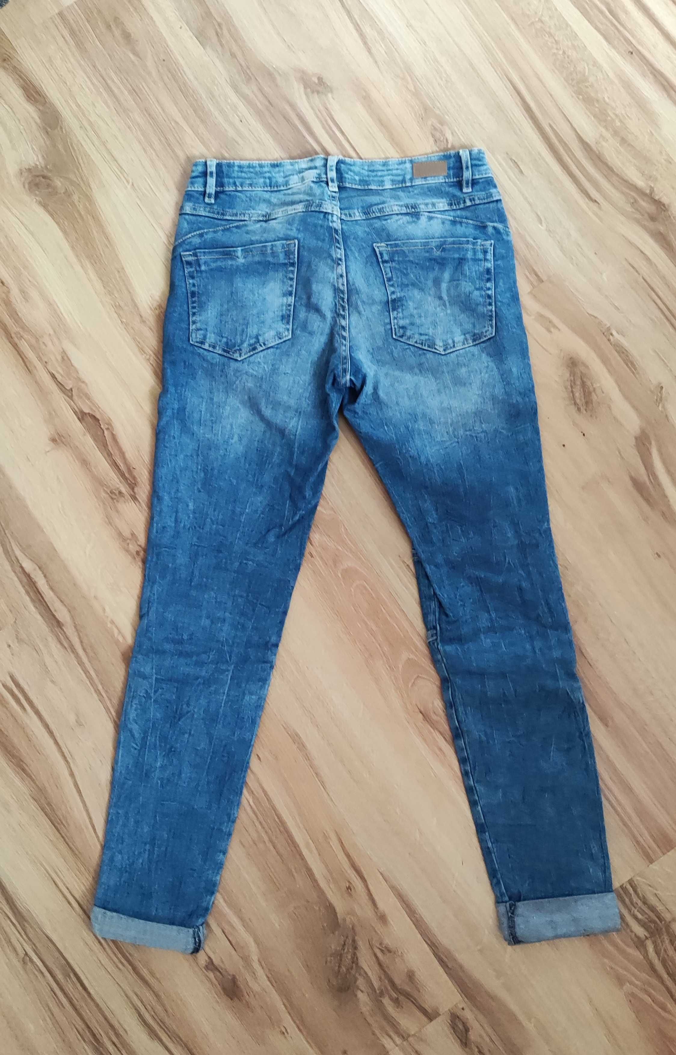 Jeansy skinny house 36