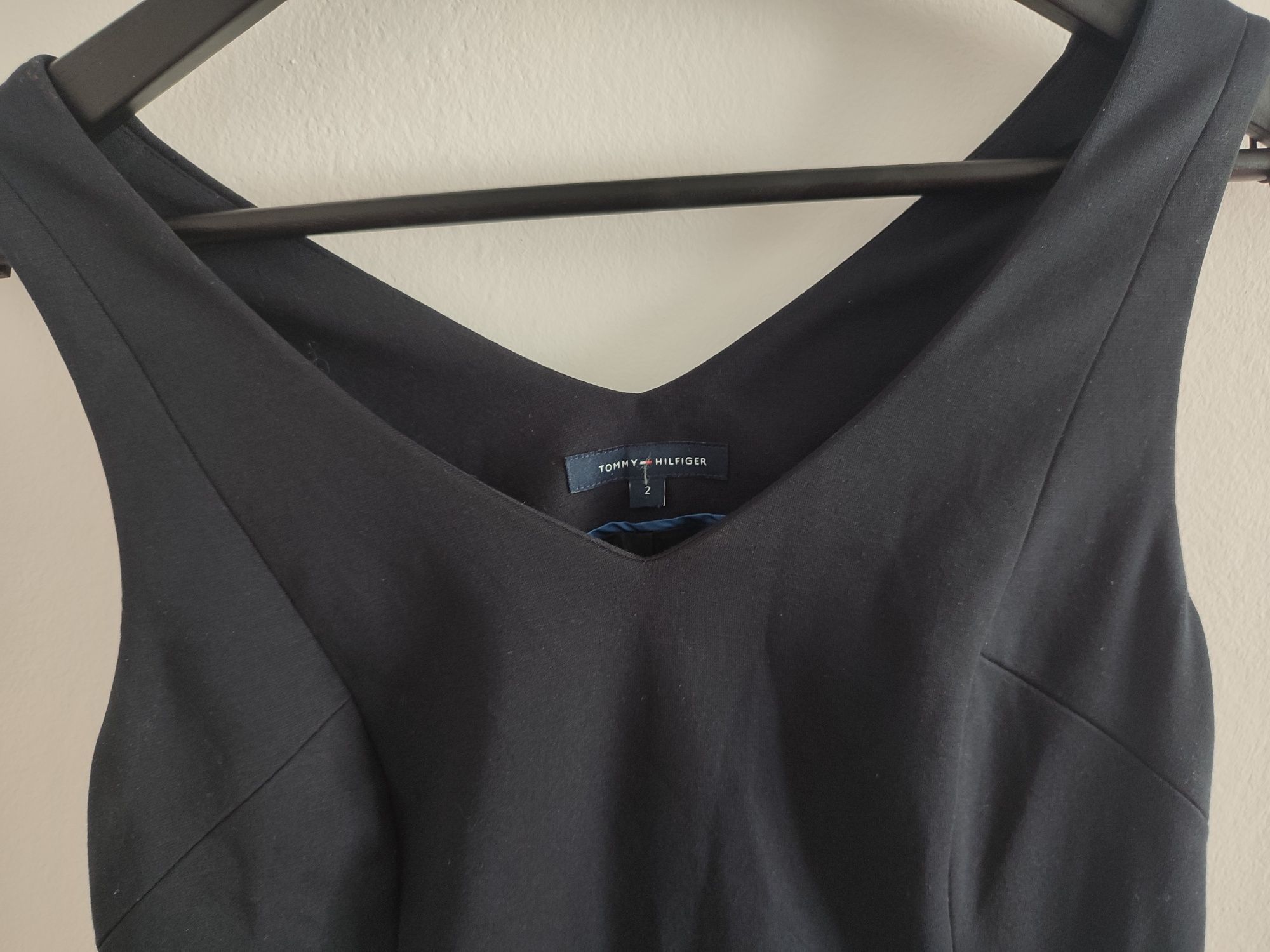 Piękna oryginalna sukienka Tommy Hilfiger rozmiar XS