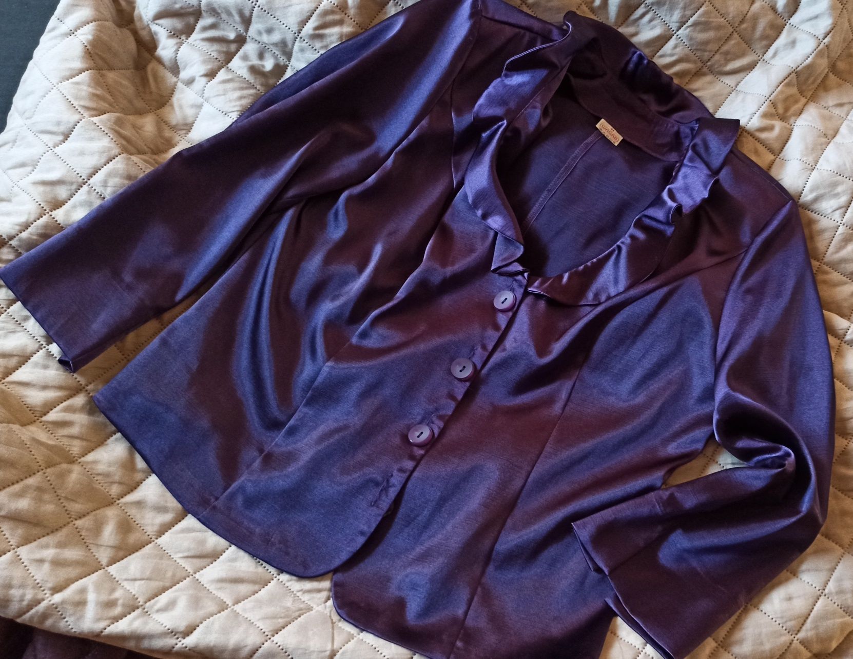 Wizytowy żakiet z falbaną 42 44 XL XXL fioletowy