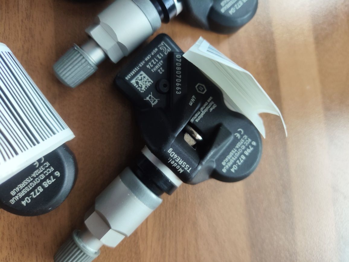 Nowe czujniki ciśnienia w kole tpms świeże bmw F10 f11 6 f12 X1 e84 x3
