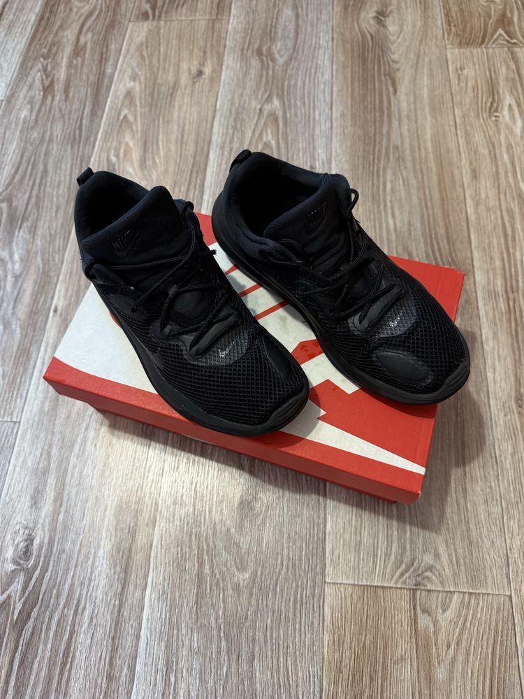 Кросівки Nike, ромір 38