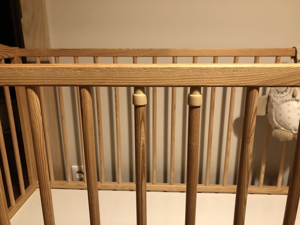 Drewniane łóżeczko 60x120 + ochraniacz