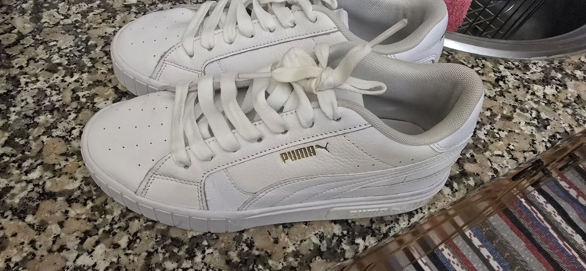 Sapatilhas  Puma brancas de senhora número 39