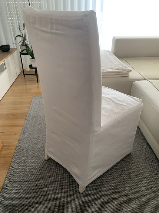Cadeira IKEA com capa