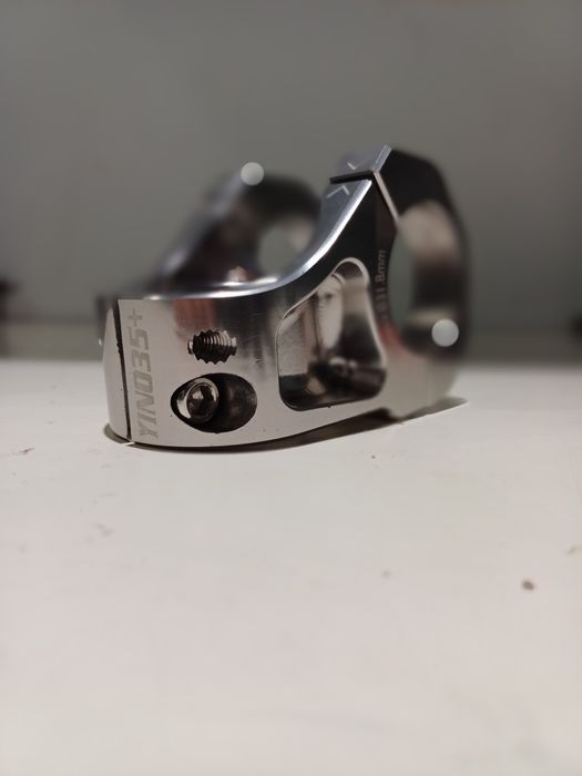 Avanço Bucklos cinza 31.8