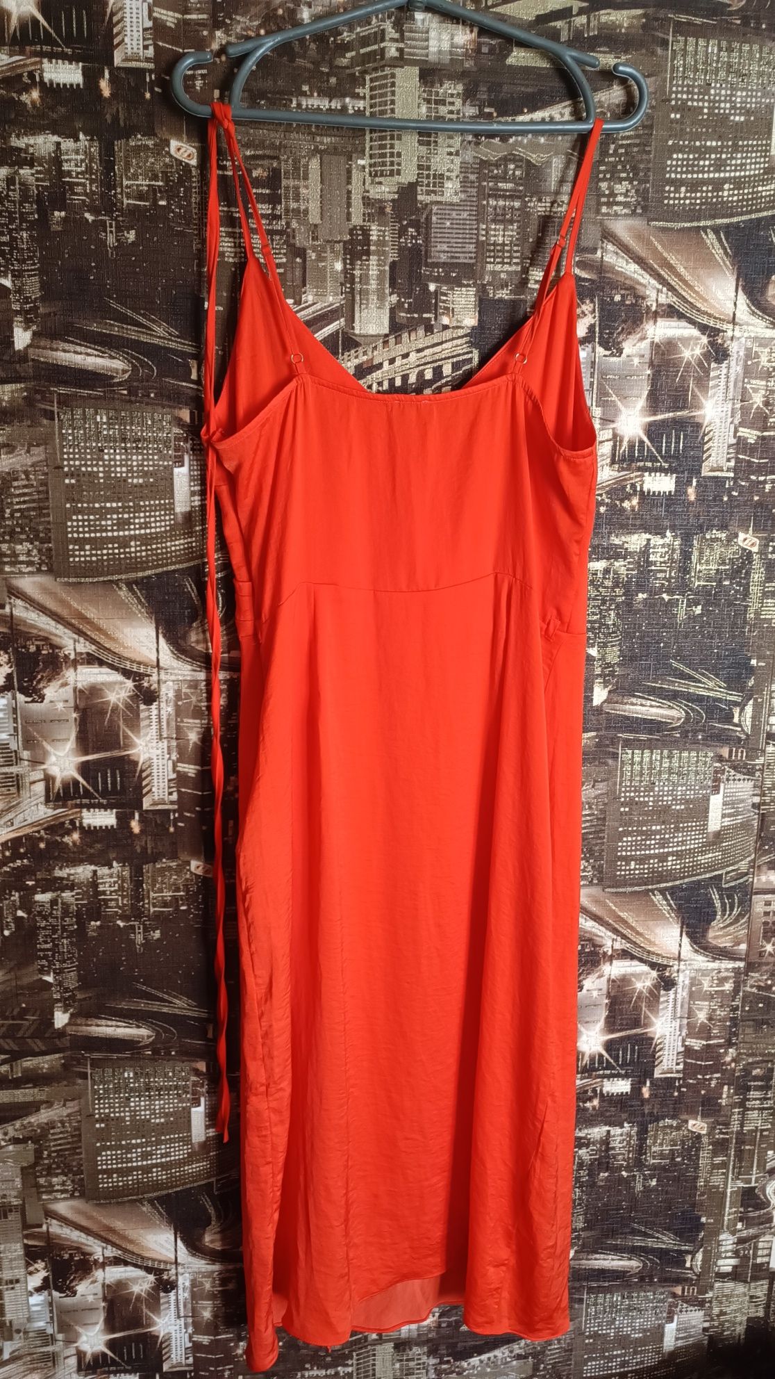 Нова сукня River Island