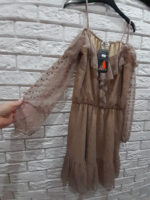Sukienka w kropki koronkowa S/M