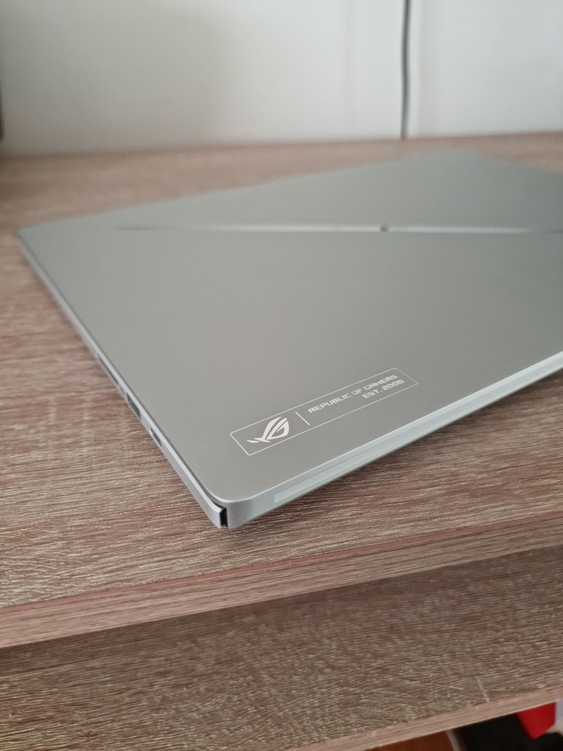 Asus Rog Zephyrus G16 Ryzen 9 AI 370 HX RTX 4070