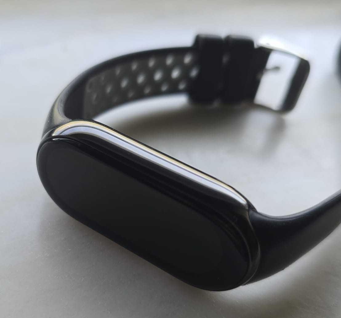 Xiaomi Mi Band 8 em bom estado