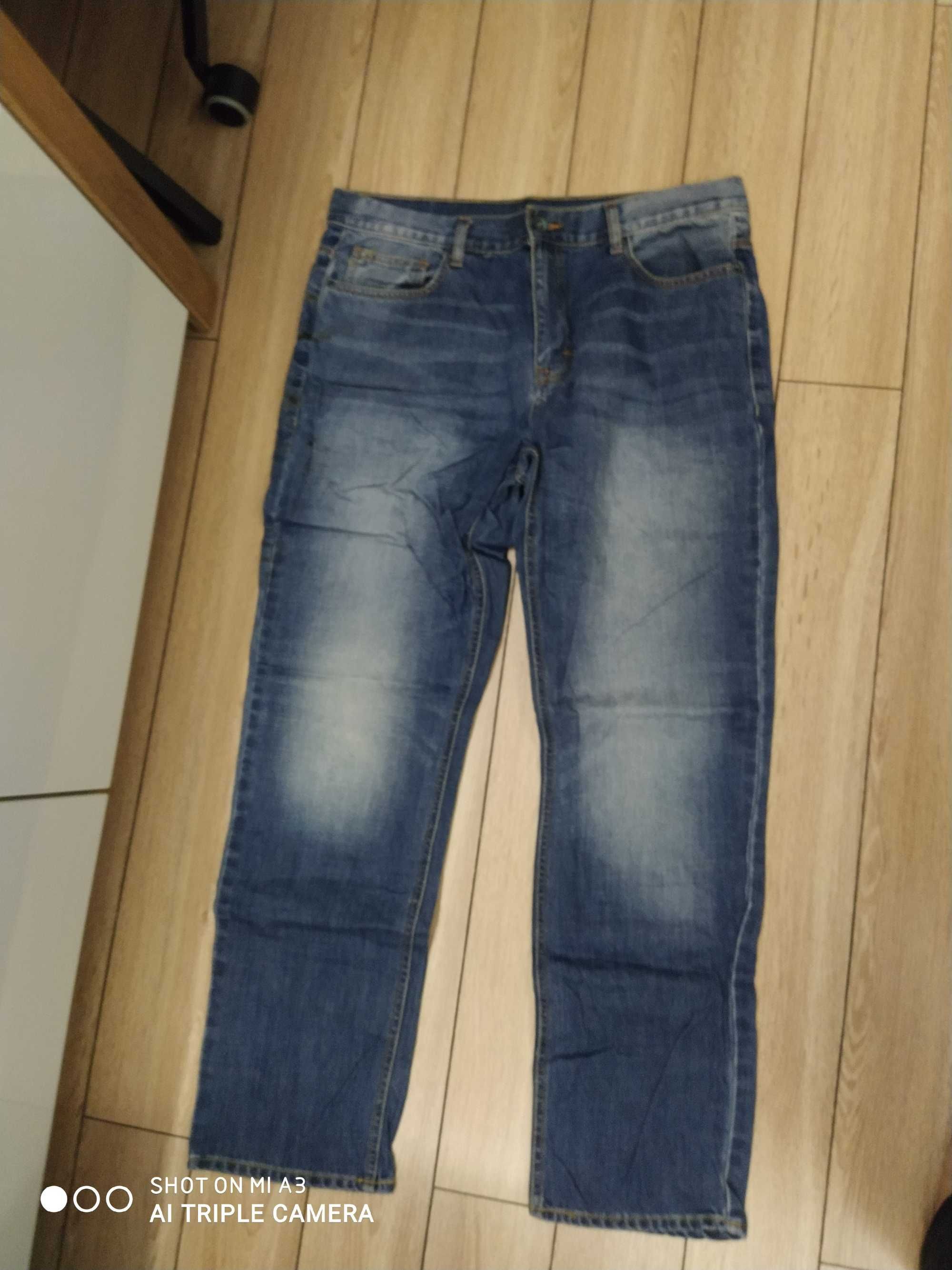 Spodnie markowe Top Secret L/XL na sprzedaż stan bardzo dobry