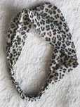 Opaska na głowę włosy panterka animal print połyskuje na złoto szeroka