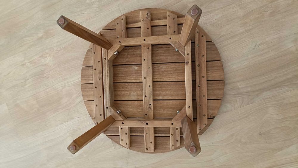 Mesa madeira maciça. 60 cm