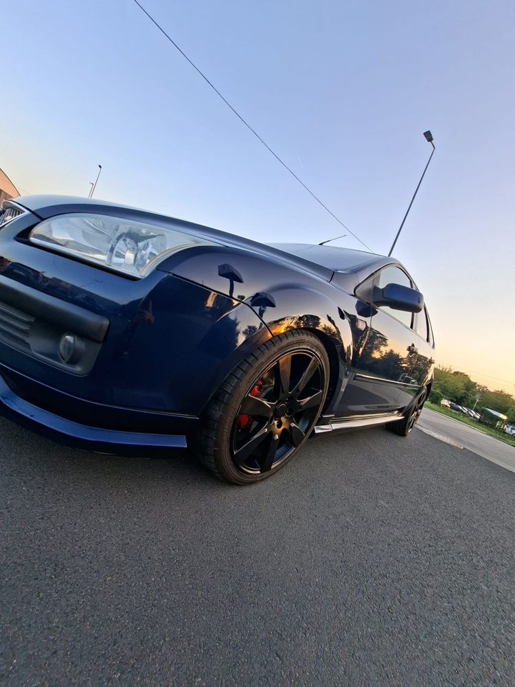 Ford Focus mk2 Ghia 1.6 benzyna 115km/ pakiet Ms Design